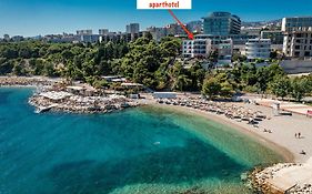 STELLA'S BEACHFRONT - Aparthotel - FREE PARKING